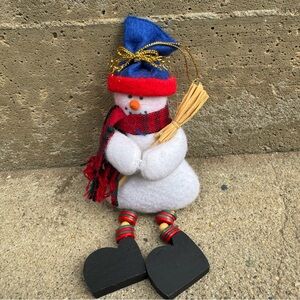 Snowman Ornament with Wooden Beaded Dangling Feet‎